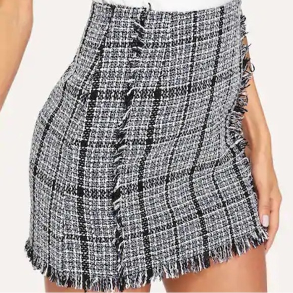 Dresses & Skirts - Tweed Skirt New